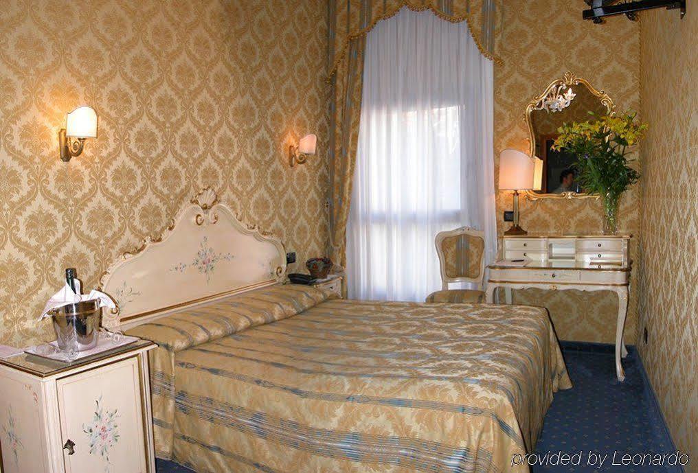 Hotel Gorizia A La Valigia Venice Room photo